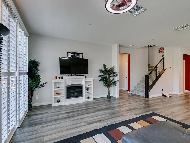 3496 Calentina Ave — Photo 19