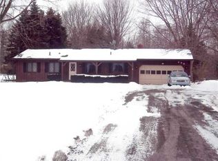 655 Drake Rd, Hamlin, NY 14464