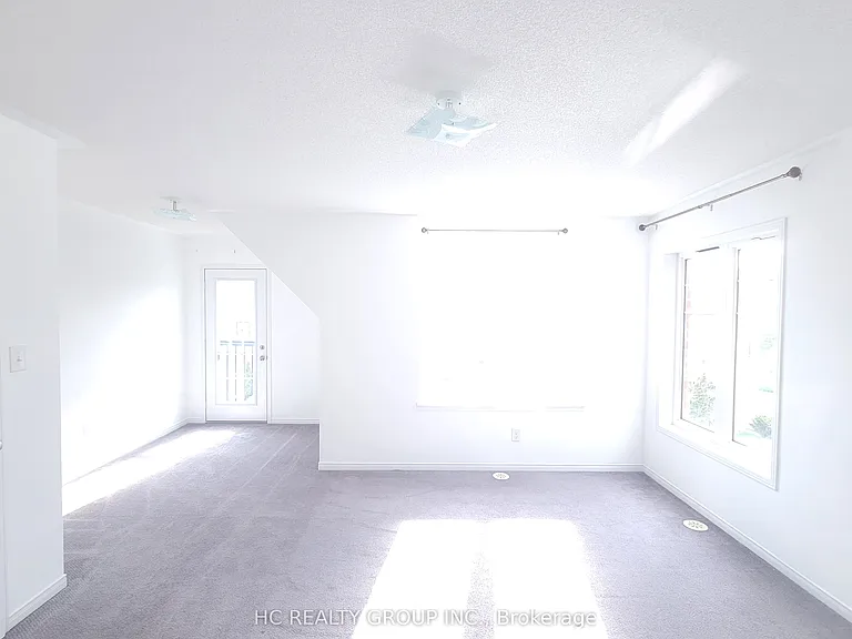 227 Dairy Dr — Photo 14