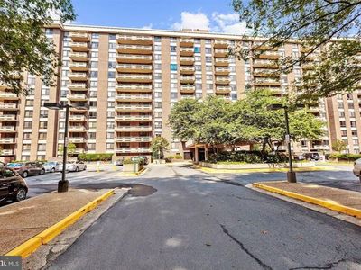 1808 Old Meadow Rd APT 815, Mc Lean, VA, 22102