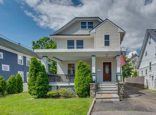 428 Beach Ave, Mamaroneck, NY 10543