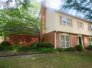 1311 Poplar Estates Rd, Germantown, TN 38138