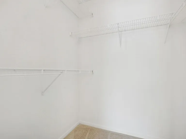 Cambridge Park Apartments — Photo 129