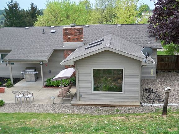 5th image of 172 Oak Dr