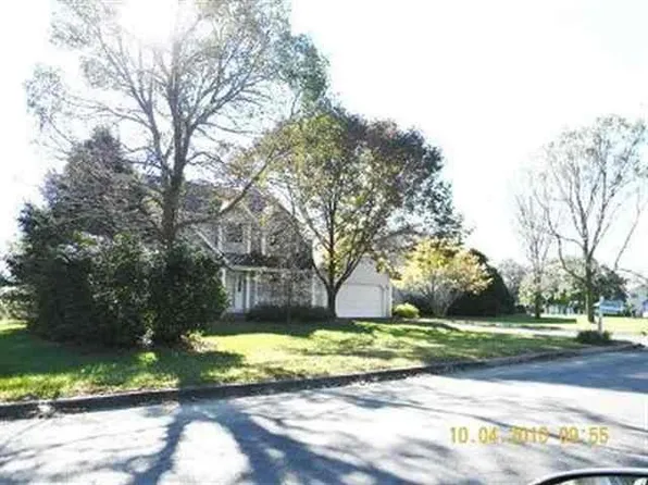 145 S Fox Run Ln, Byron, IL 61010