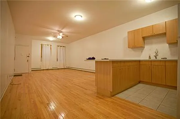 Rented by E Property Group | media 7