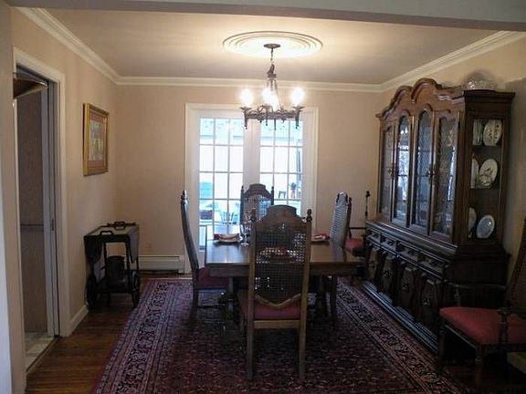 Dining Room w/Fr Drs