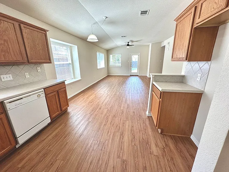 3710 Cap Rock Trl — Photo 28