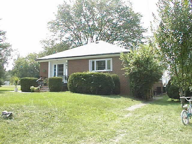1st image of 381 Monticello Ave