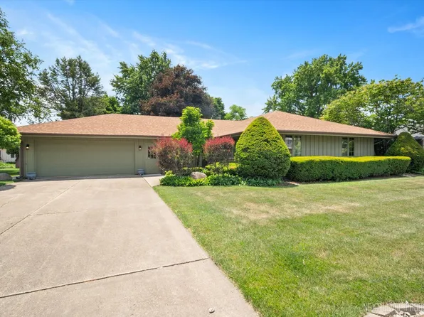 2050 Alschuler Dr, Aurora, IL 60506