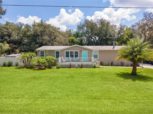 40316 GRAYS AIRPORT ROAD, LADY LAKE, FL 32159