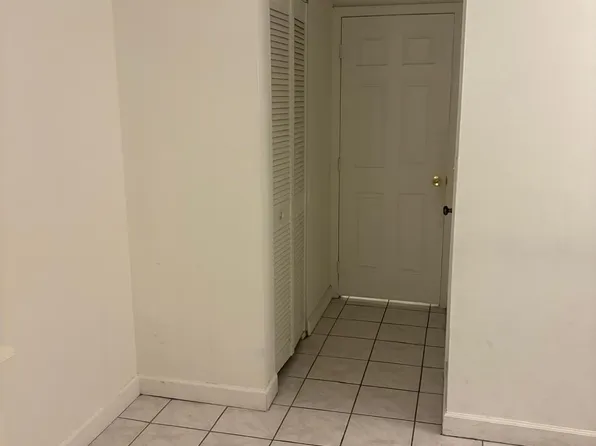 9460 Fontainebleau Blvd APT 227, Miami, FL 33172