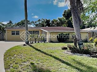 2522 Holly Rd, West Palm Beach, FL 33406