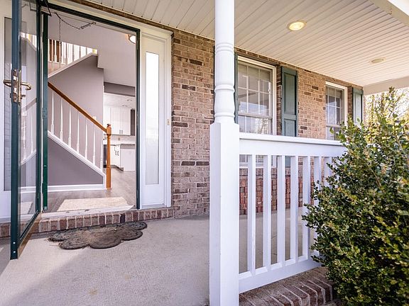 2nd image of 10390 Whispering Pine Ln