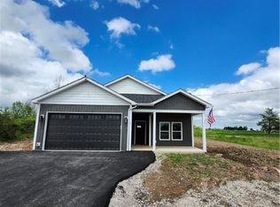 4693 Lockport Rd, Lockport, NY 14094