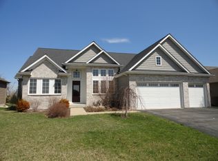 461 Quinlan Ave, Dekalb, IL 60115