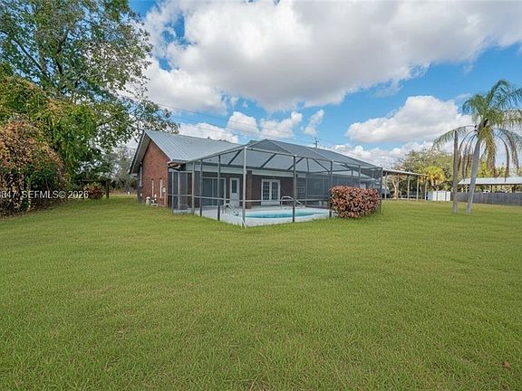 3rd image of 845 Quail Run