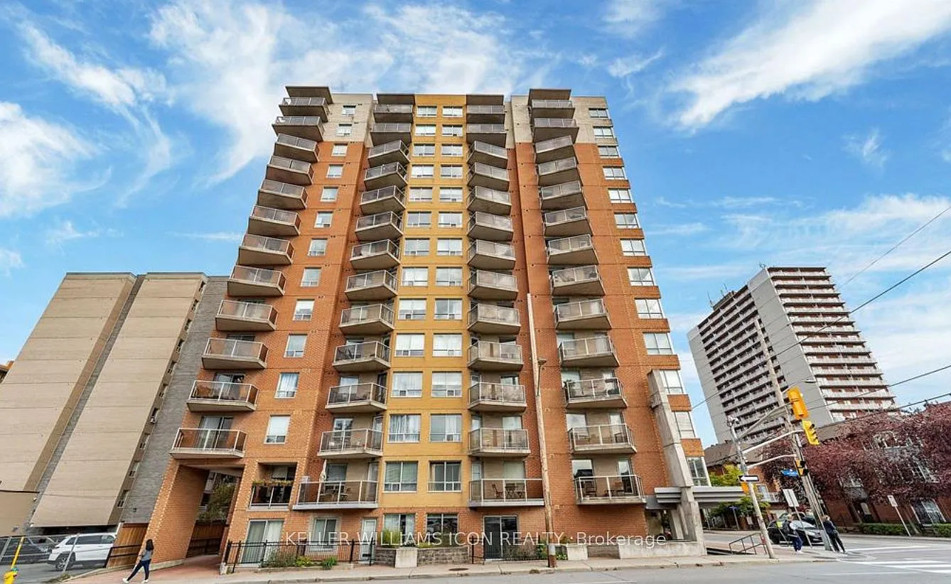 2 bed, $2,400 — Photo 1