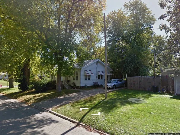 1027 E Riverside Ave, Decatur, IL 62521