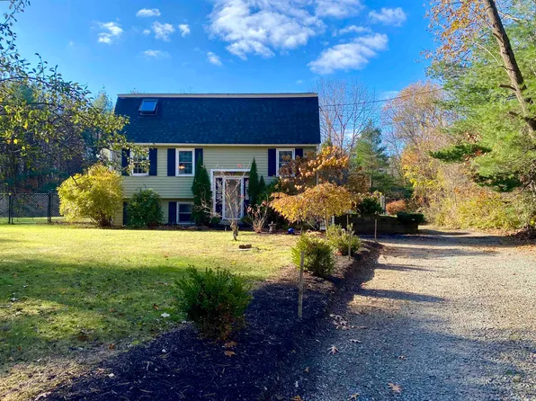 2 Tara Lane, Newton, NH 03858-3619