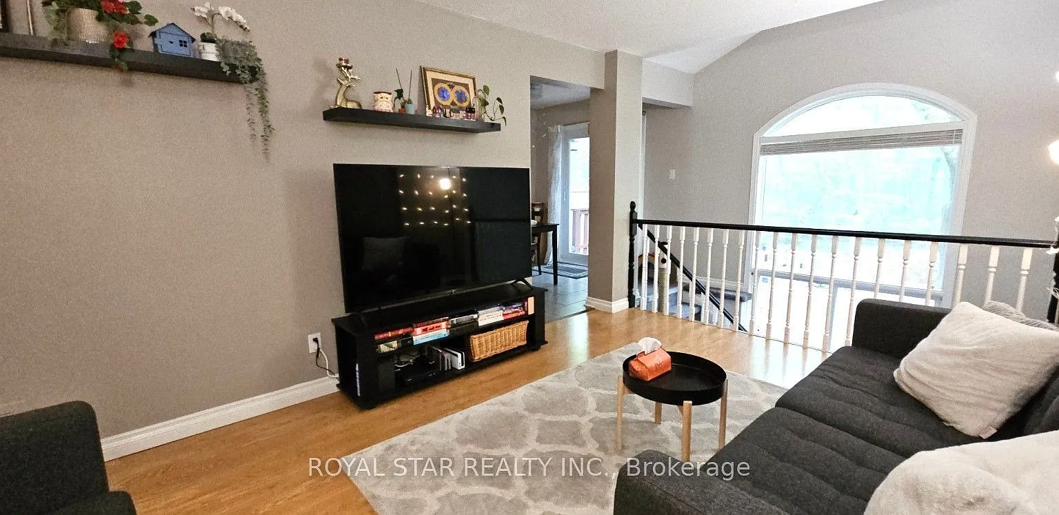 3 bed, $2,700 — Photo 4