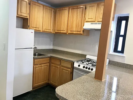 Rented by City Connections Realty | media 37