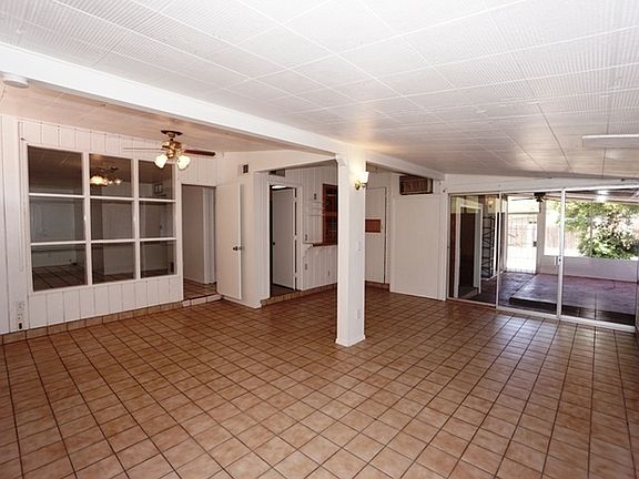 5th image of 3237 E 2nd St