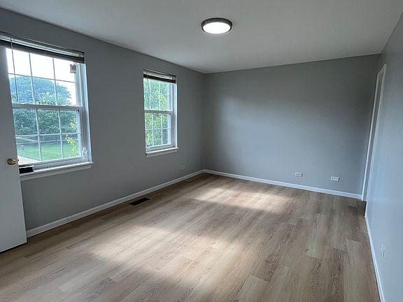 2nd image of 1040 Symphony Dr