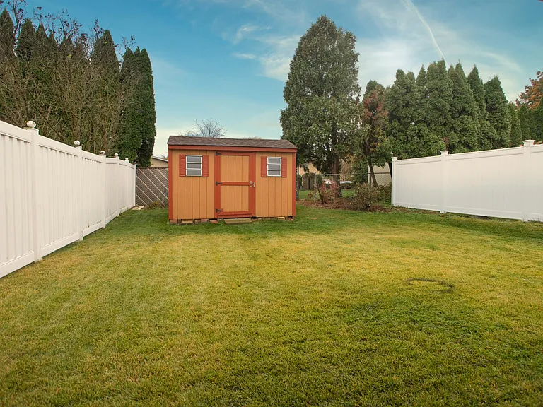 3060 Millstone Dr — Photo 8