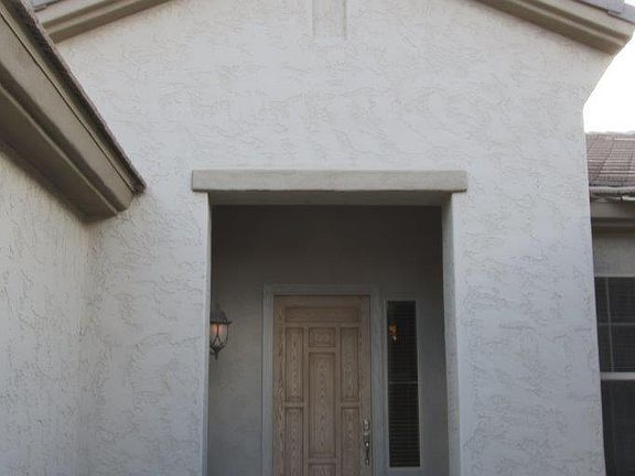 2nd image of 2085 E Crescent Pl