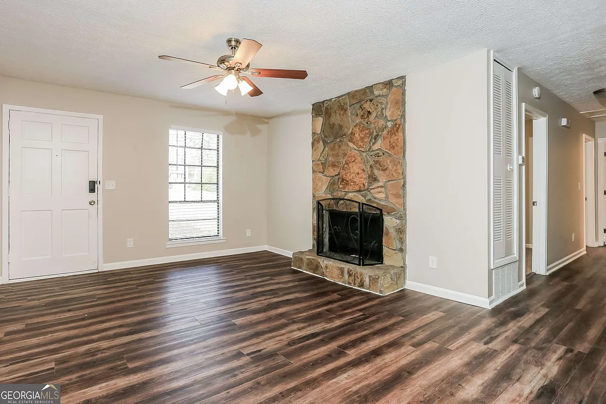 Building Photo - 4096 Sage Ct
