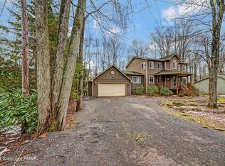275 Tanglewood Dr, Pocono Pines, PA 18350