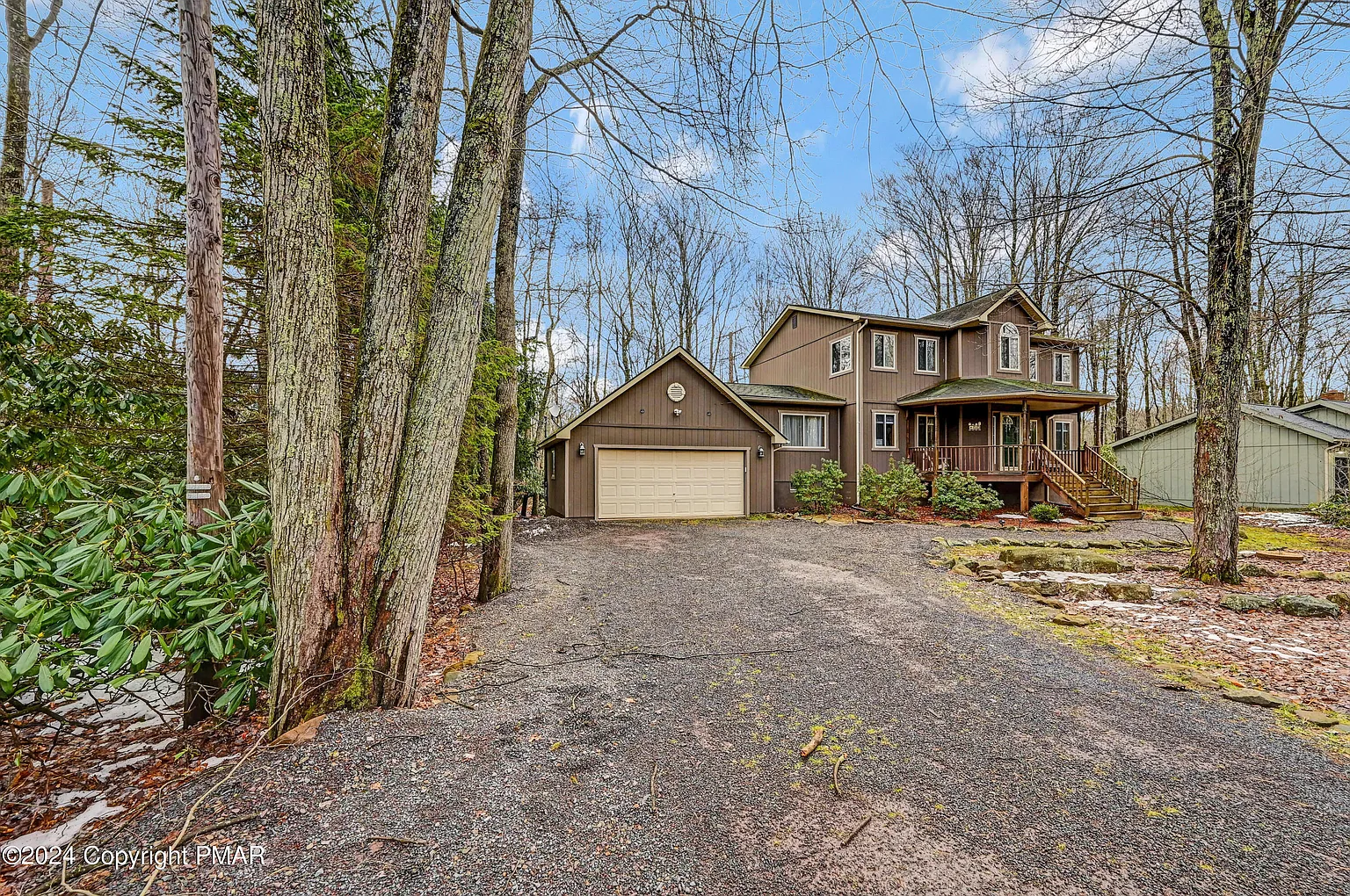 275 Tanglewood Dr photo 1