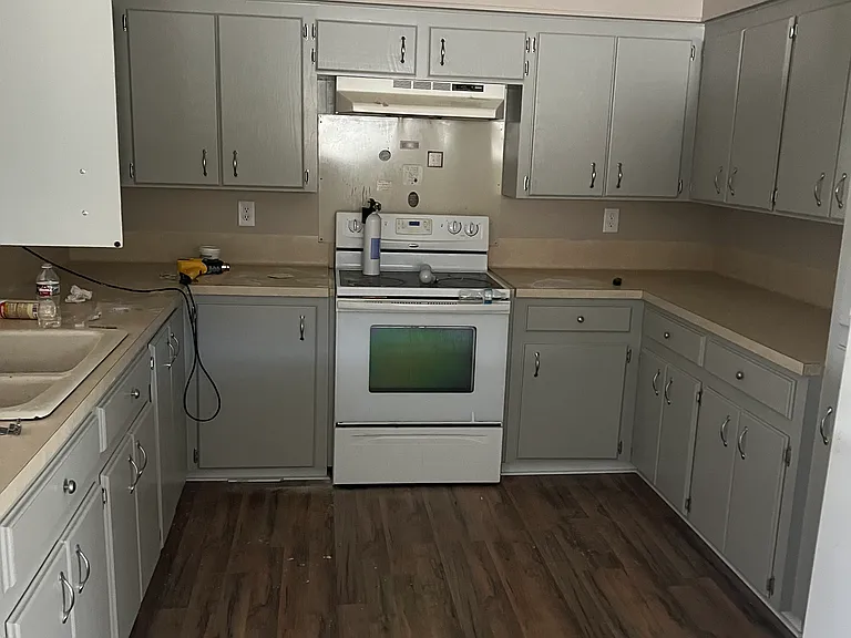 1815 George Dr — Photo 5