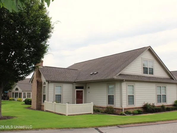 8817 Parkview Oaks Cir, Olive Branch, MS 38654