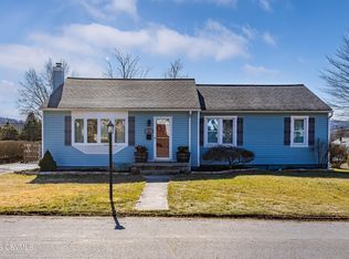 82 Maple St, Danville, PA 17821