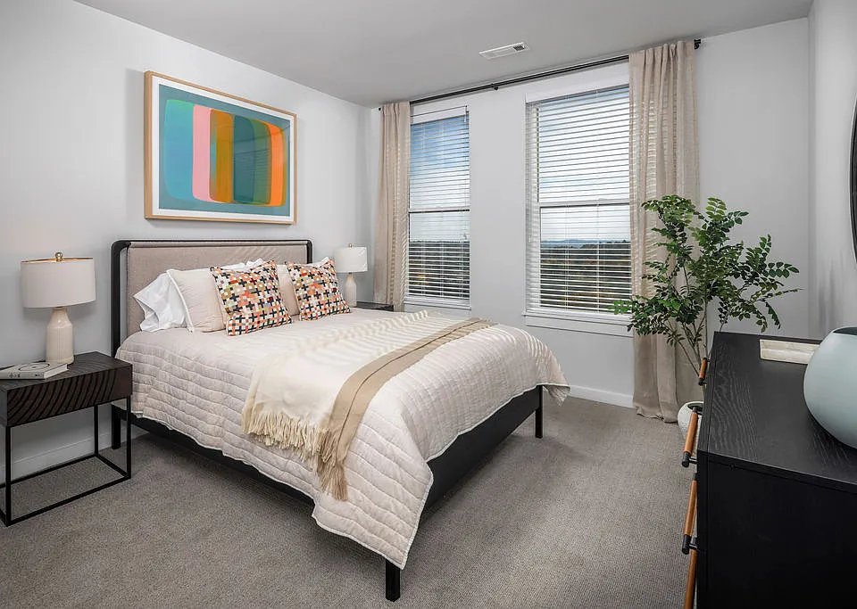 King Room with Premium Linens (extra set included) and 42" Smart TV