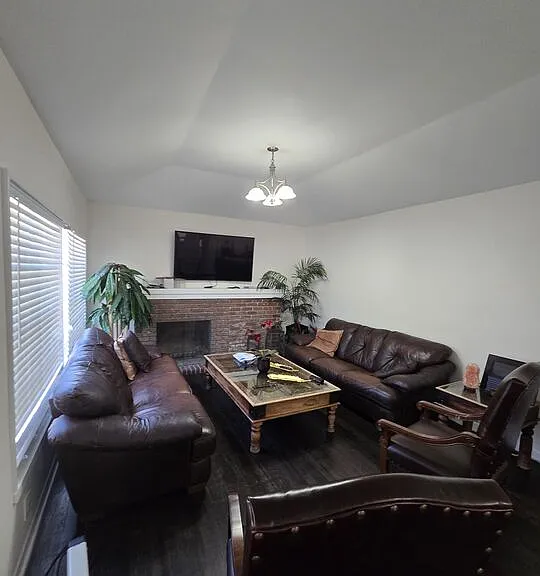 14151 Chandler Blvd — Photo 14