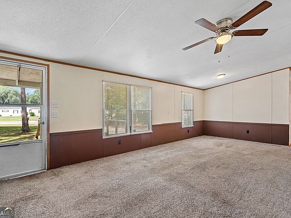 5th image of 101 Brandi Ln