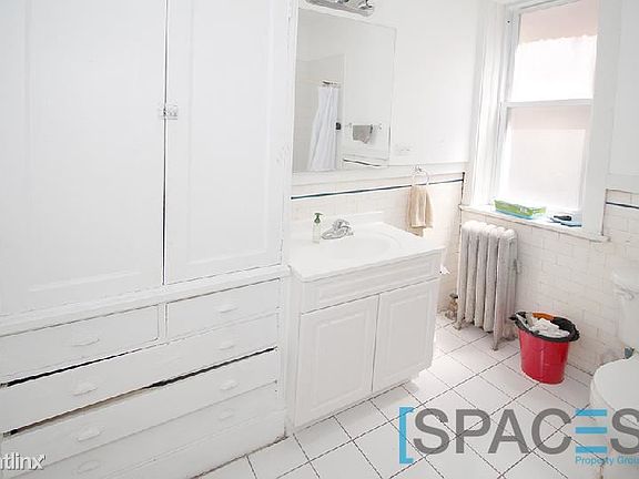4th image of 4452 N Ashland Ave APT 104