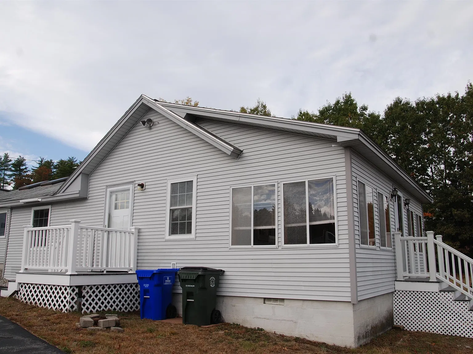 2 bed, 1364 sqft, $2,000 — Photo 4