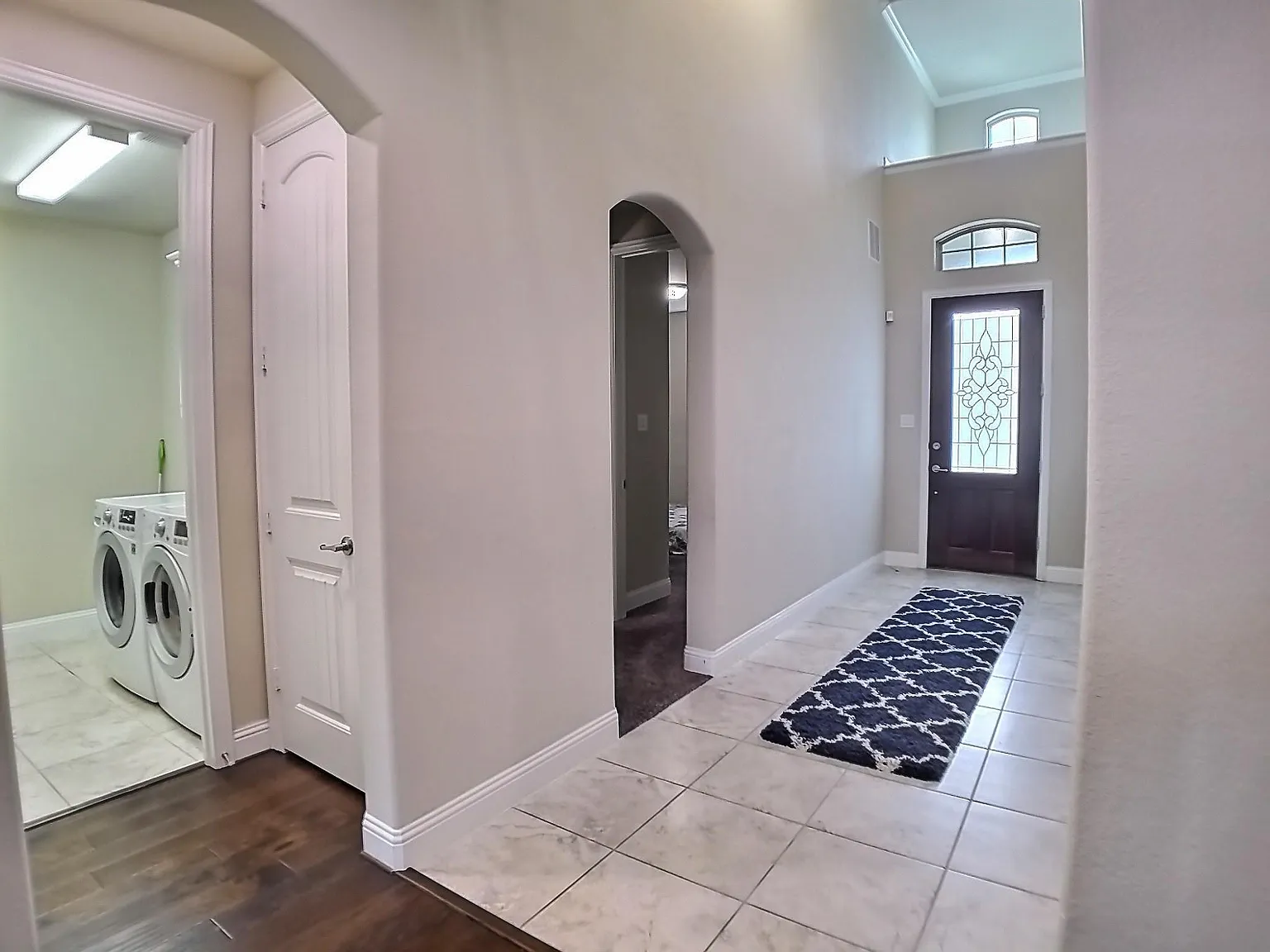 4 bed, 3.5 bath, 3002 sqft, $3,700 — Photo 4