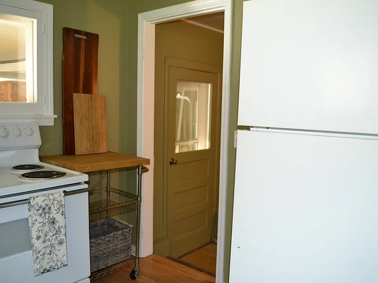 870 Pine Grove Ave — Photo 17