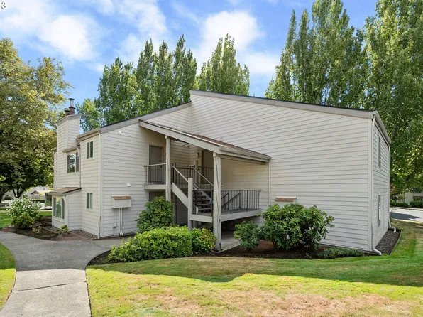 10137 SW Trapper Ter, Beaverton, OR 97008