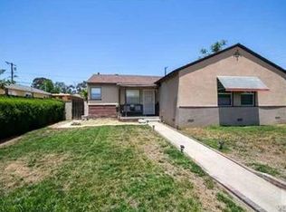 14917 Chatsworth St, Mission Hills, CA 91345