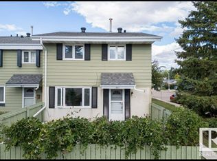 12 Callingwood Ct NW, Edmonton, AB T5T0H5