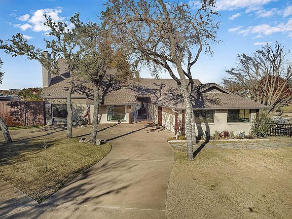 4th image of 7852 Skylake Dr