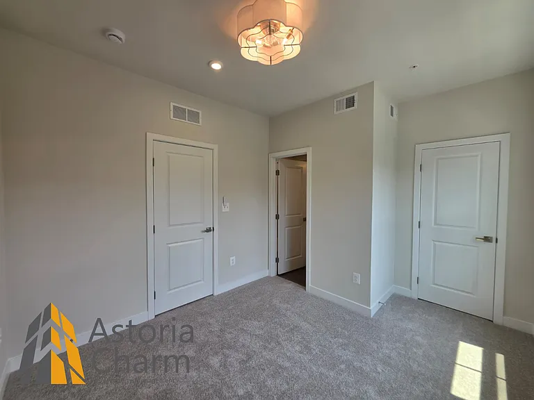 2928 Maisel St — Photo 43