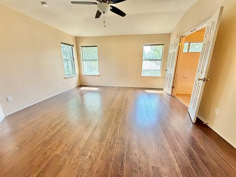 9341 Bernoulli Dr — Photo 9