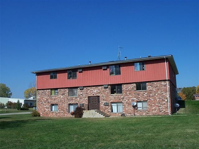 2nd image of 125 Berkley Rd